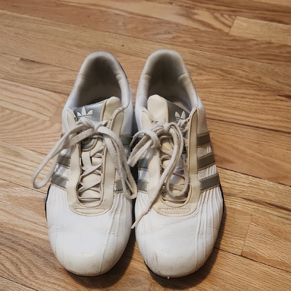 Adidas Goodyear  White and Gray Classic Sneakers Womens Size 9 - Picture 1 of 14